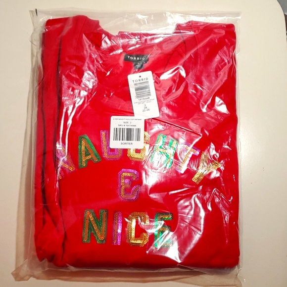 ❤️NWT VINTAGE TORRID SWEATSHIRT - CHRISTMAS HOLIDAY NAUGHTY & NICE - COZY FLEECE - Picture 5 of 13